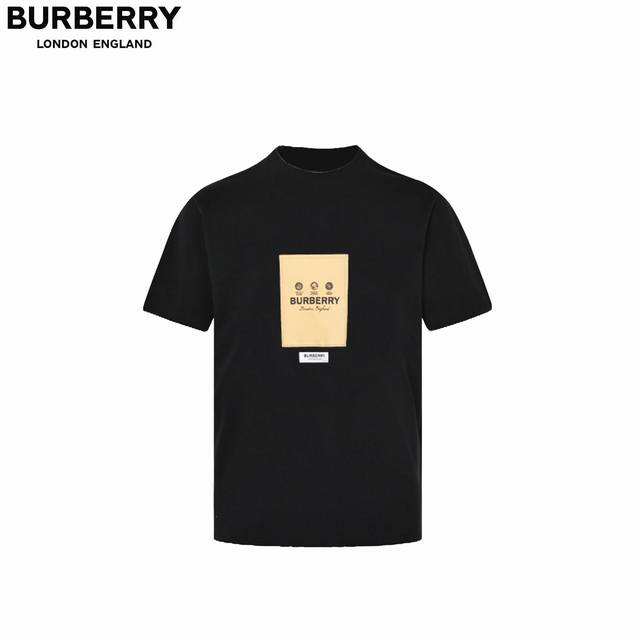 巴宝莉 Burberry 标签贴花徽标拼色圆领t恤 布料采用240G32支双纱纯棉的高支数面料整体的触感极为舒适 亲肤效果也是极佳 且ov版型方面也是完美穿搭效